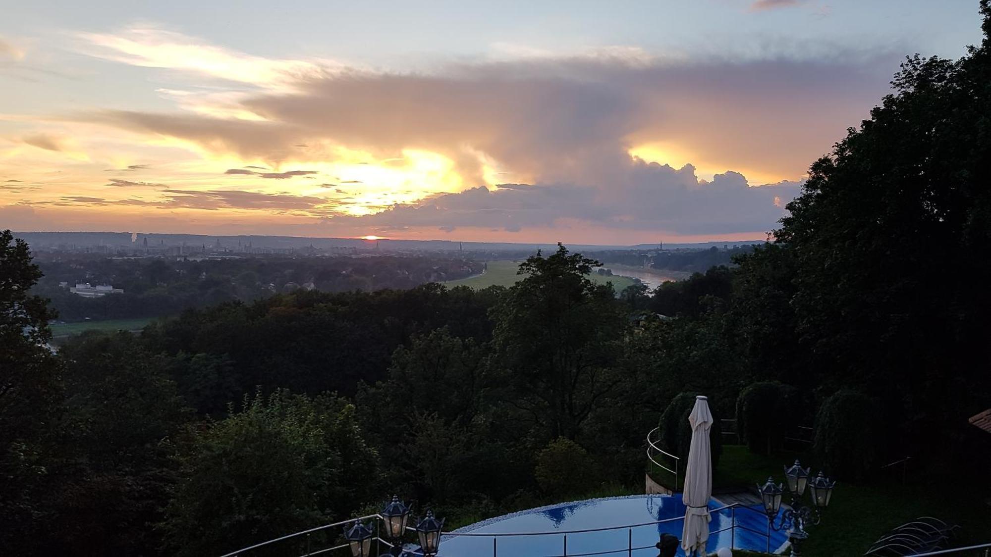 Villa Via Lapis - Panoramablick Ueber Dresden - Garten - Pool - Sauna - Luxus Buitenkant foto